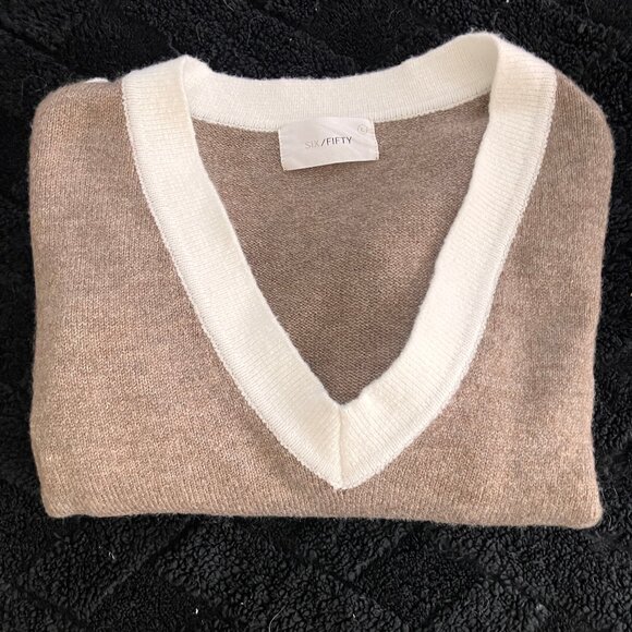 SIX / FIFTY  Libby Sweater Large NWT - Picture 10 of 11